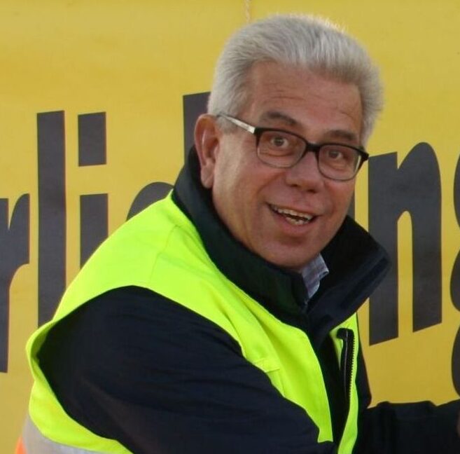 Henk Rotteveel op de verlichtingsactie in 2013 in Zwijndrecht